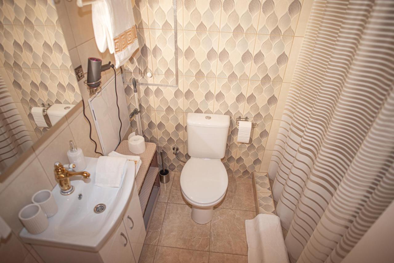 Lapiu Ola Apartment Utena Ngoại thất bức ảnh