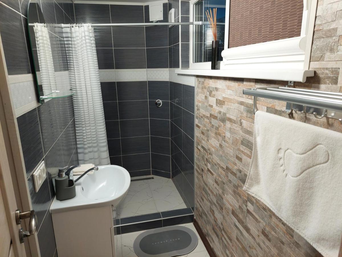 Lapiu Ola Apartment Utena Ngoại thất bức ảnh