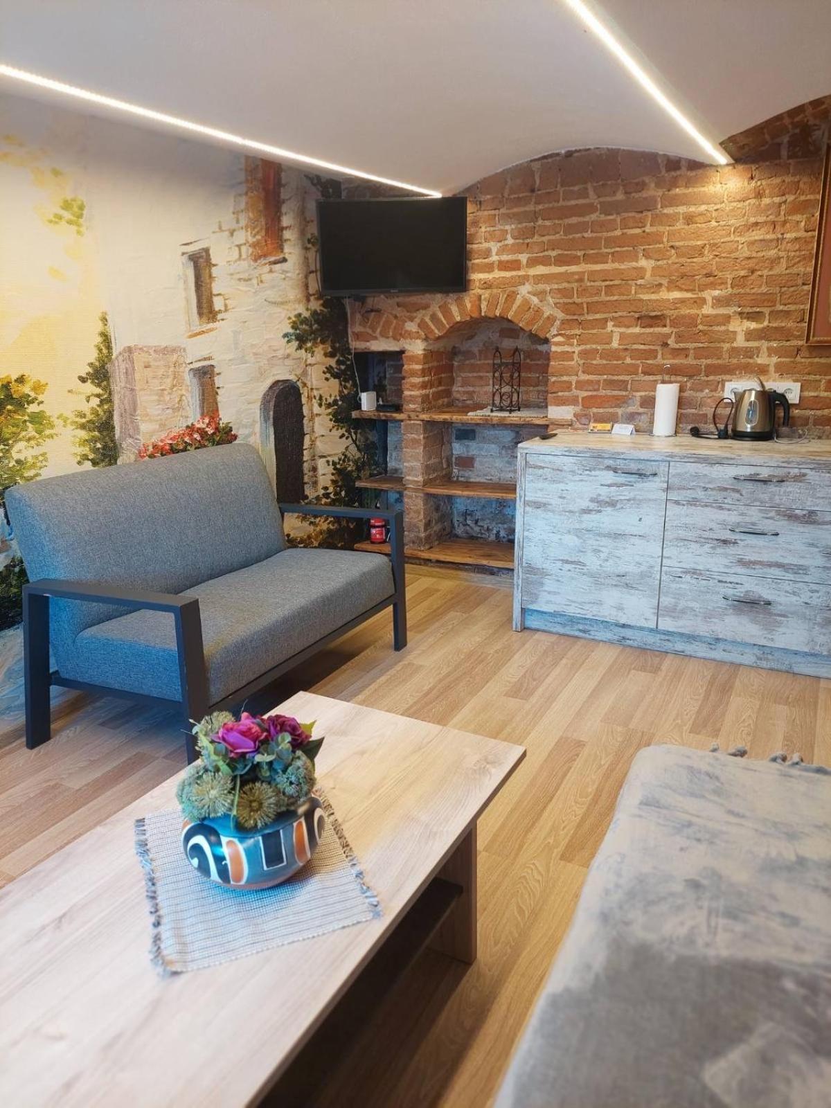 Lapiu Ola Apartment Utena Ngoại thất bức ảnh