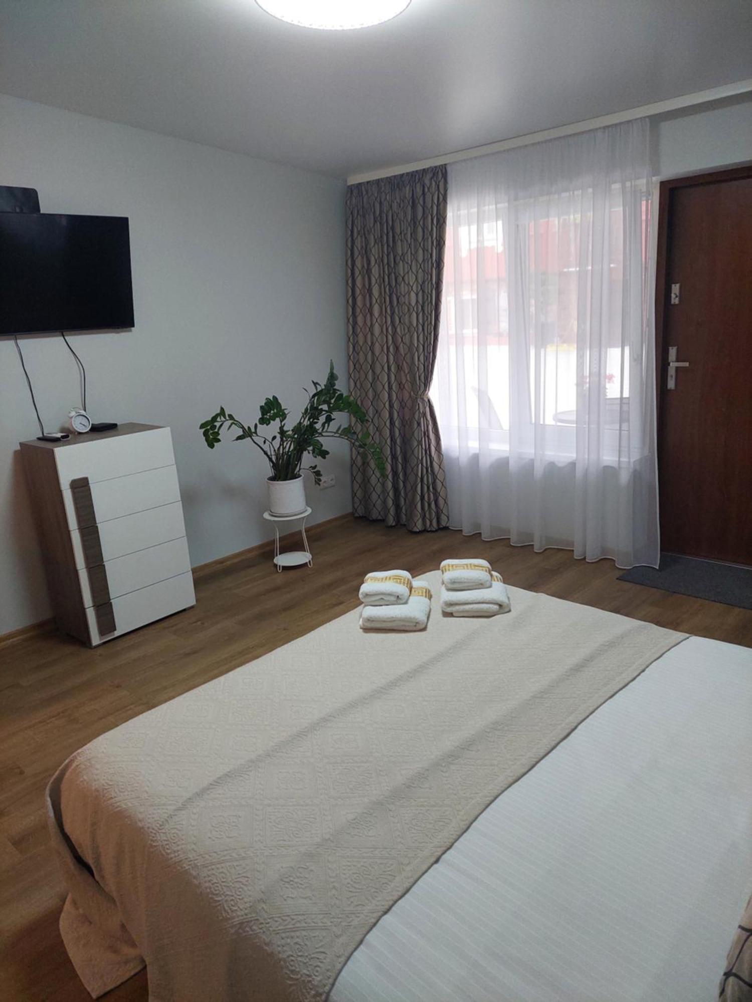 Lapiu Ola Apartment Utena Ngoại thất bức ảnh
