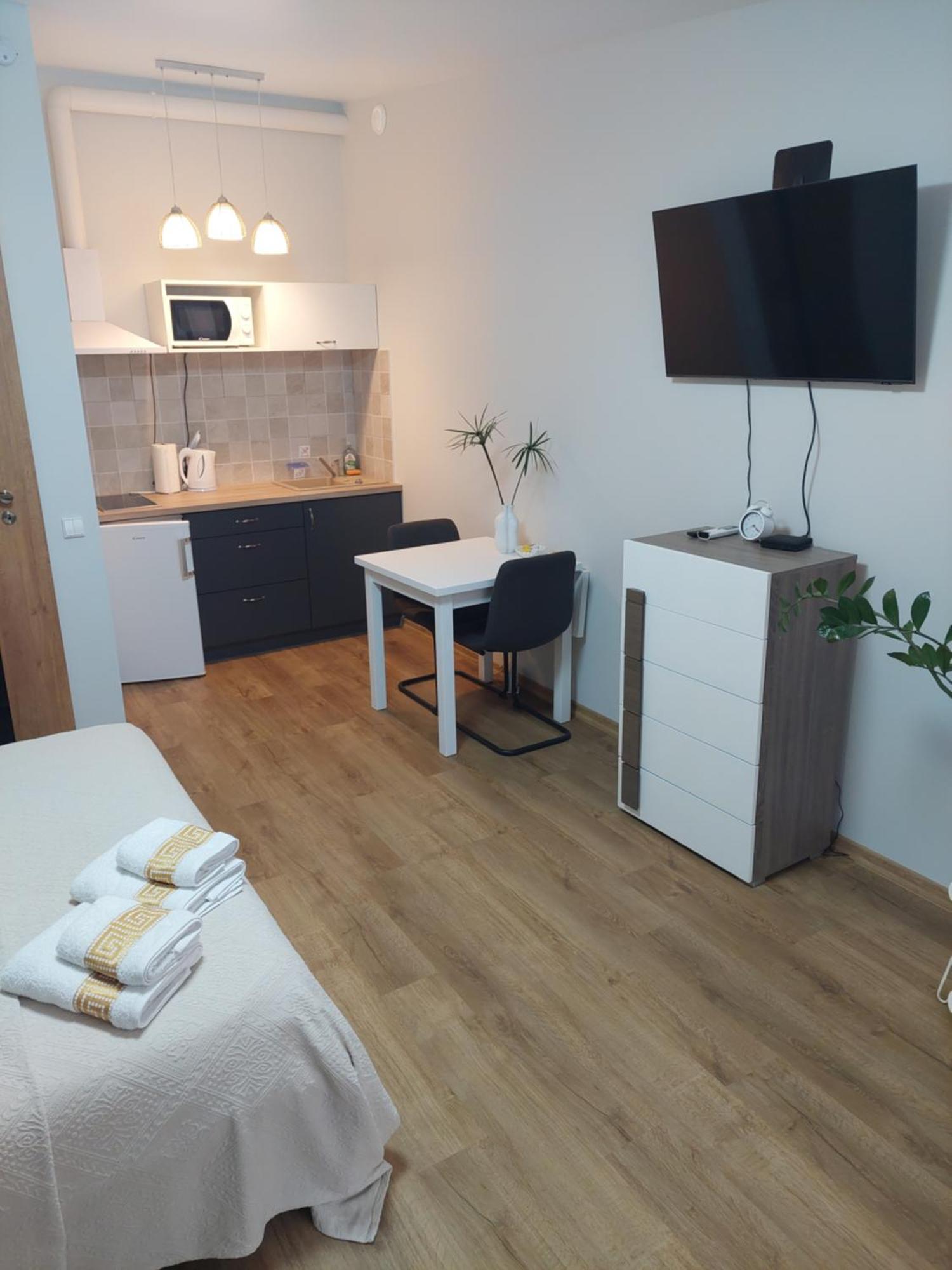 Lapiu Ola Apartment Utena Ngoại thất bức ảnh