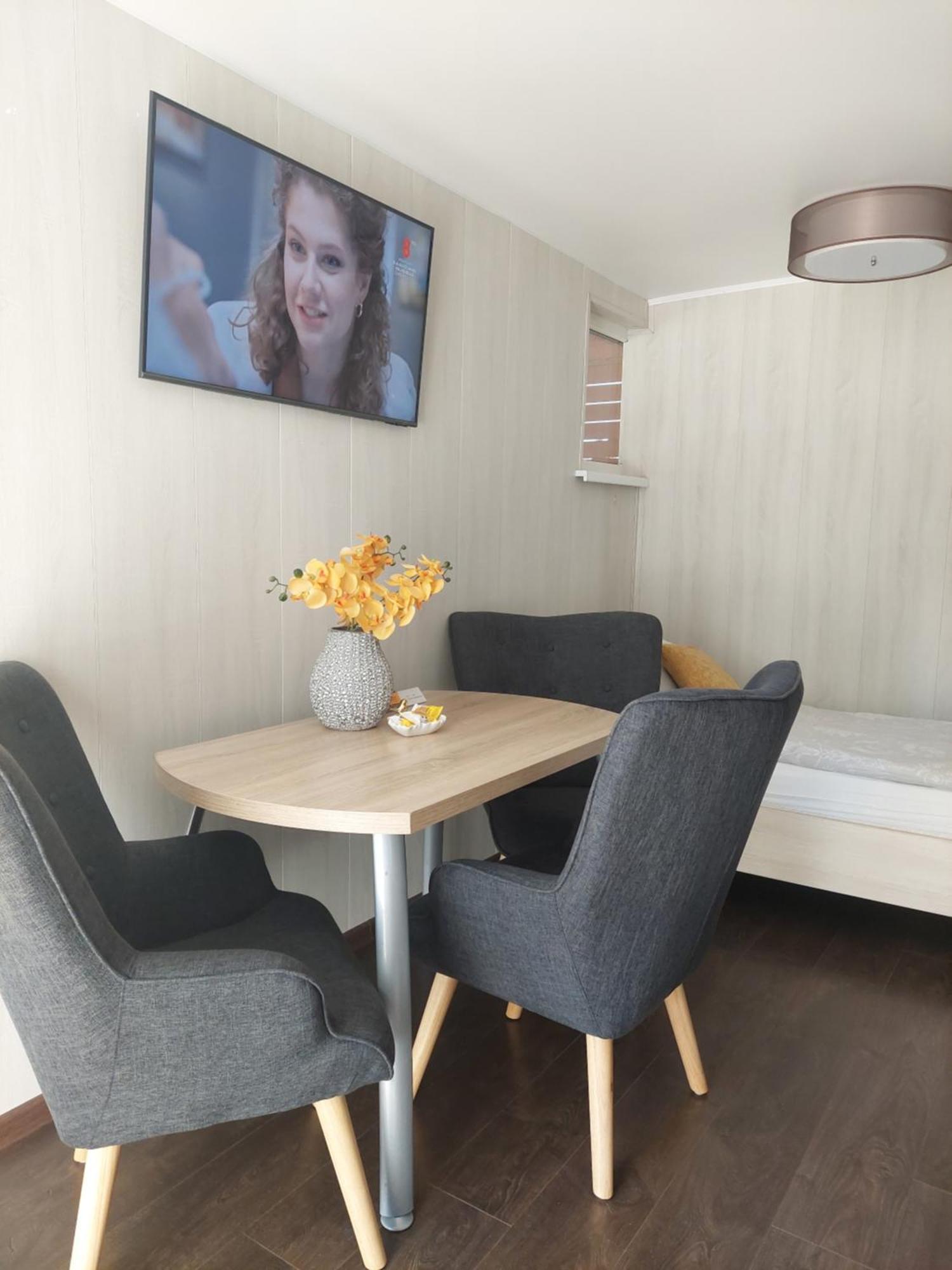 Lapiu Ola Apartment Utena Ngoại thất bức ảnh